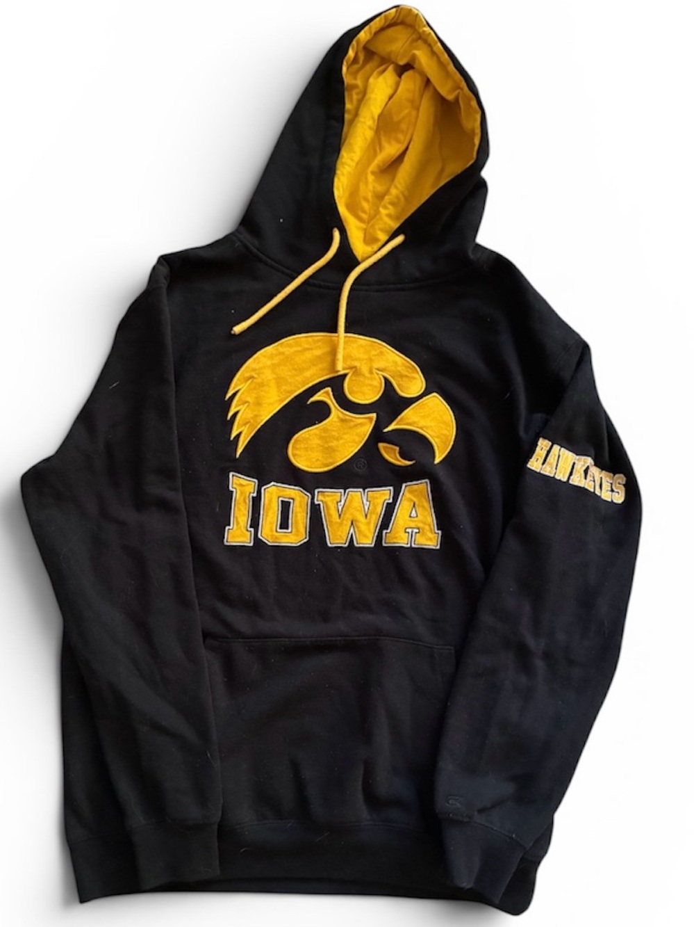 Colosseum Men's Black and Gold Hoodie‎ with Bold Appliqué